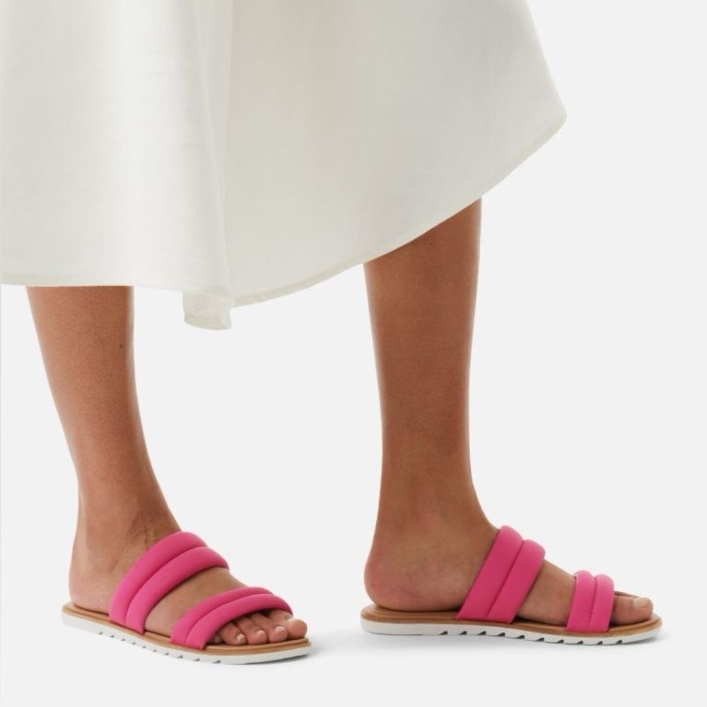 SOREL WOMEN'S ELL II LEATHER PUFF SLIDE SIZE 8.5 Fuchsia Fizz, Sea Salt color